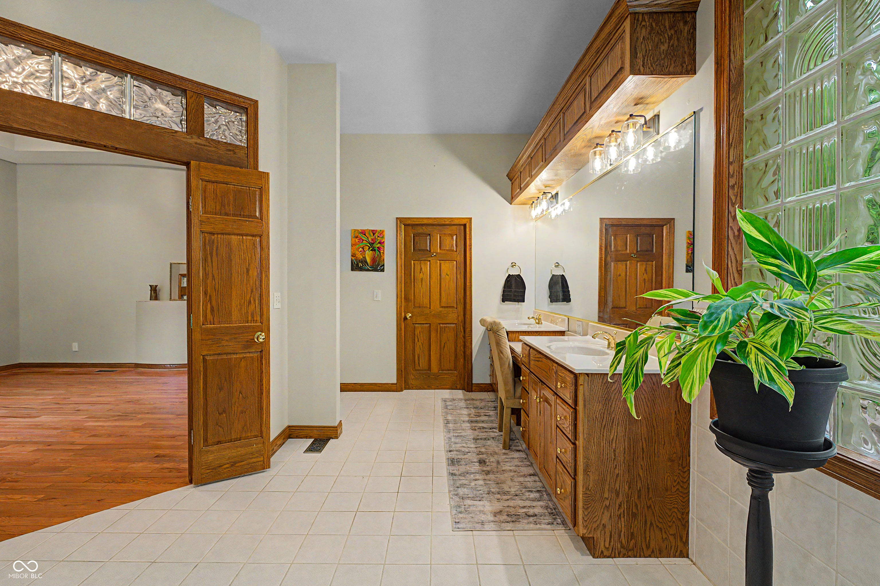 12980 W Mount Healthy Rd, Columbus, IN, 47201, USA, 4 Bedrooms Bedrooms, ,5 BathroomsBathrooms,Residential,Active,12980 W Mount Healthy Rd,22103652