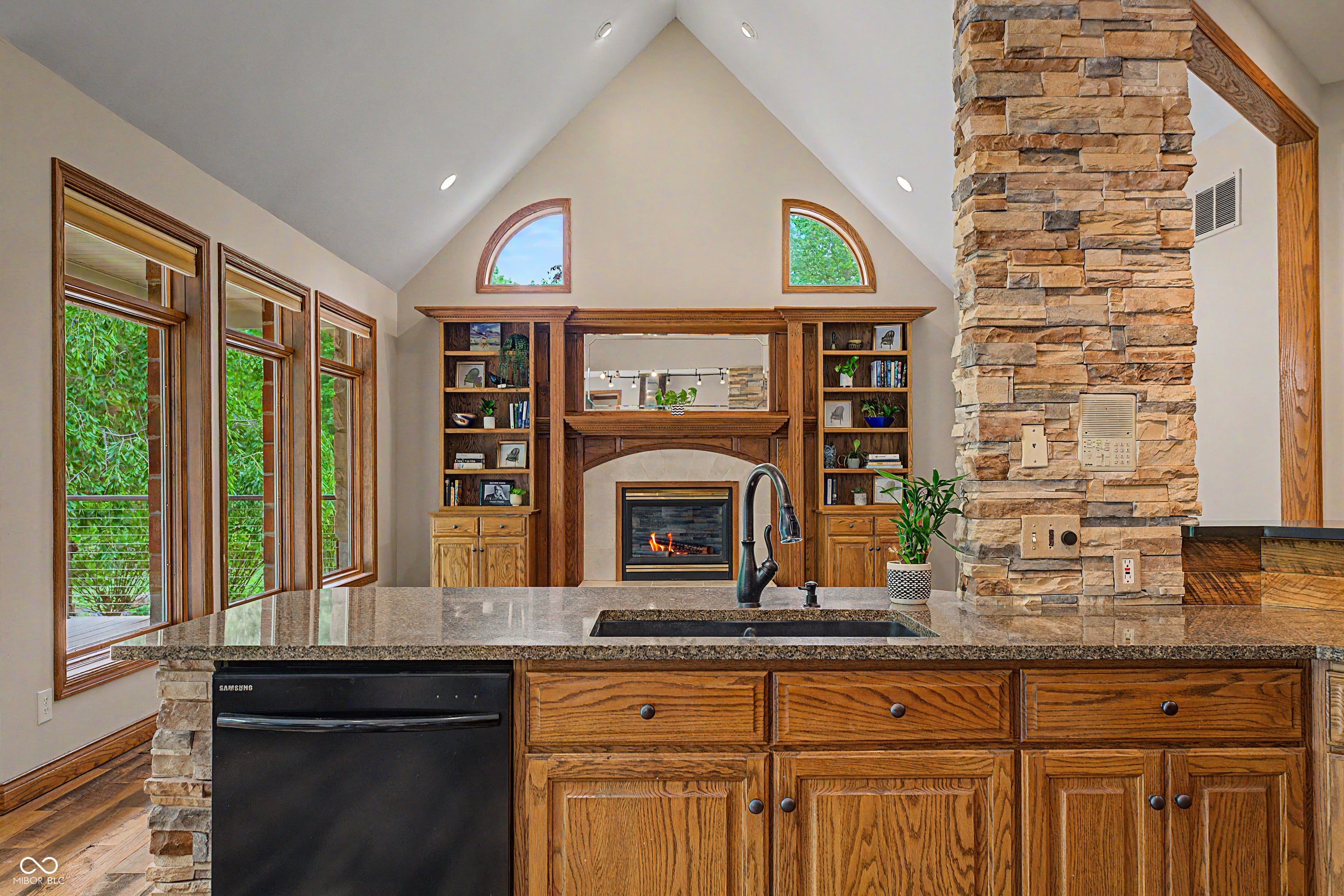 12980 W Mount Healthy Rd, Columbus, IN, 47201, USA, 4 Bedrooms Bedrooms, ,5 BathroomsBathrooms,Residential,Active,12980 W Mount Healthy Rd,22103652