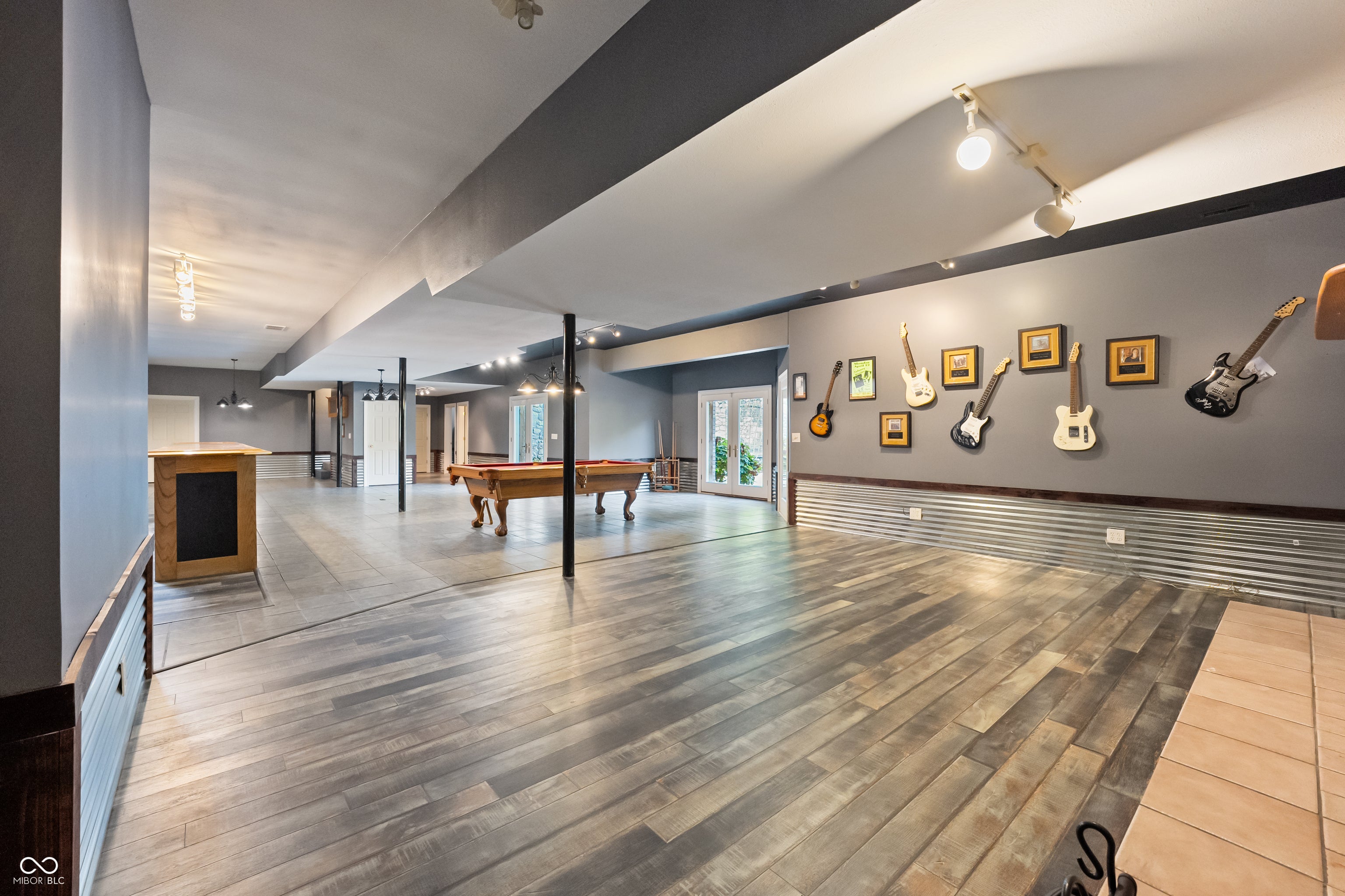 12980 W Mount Healthy Rd, Columbus, IN, 47201, USA, 4 Bedrooms Bedrooms, ,5 BathroomsBathrooms,Residential,Active,12980 W Mount Healthy Rd,22103652