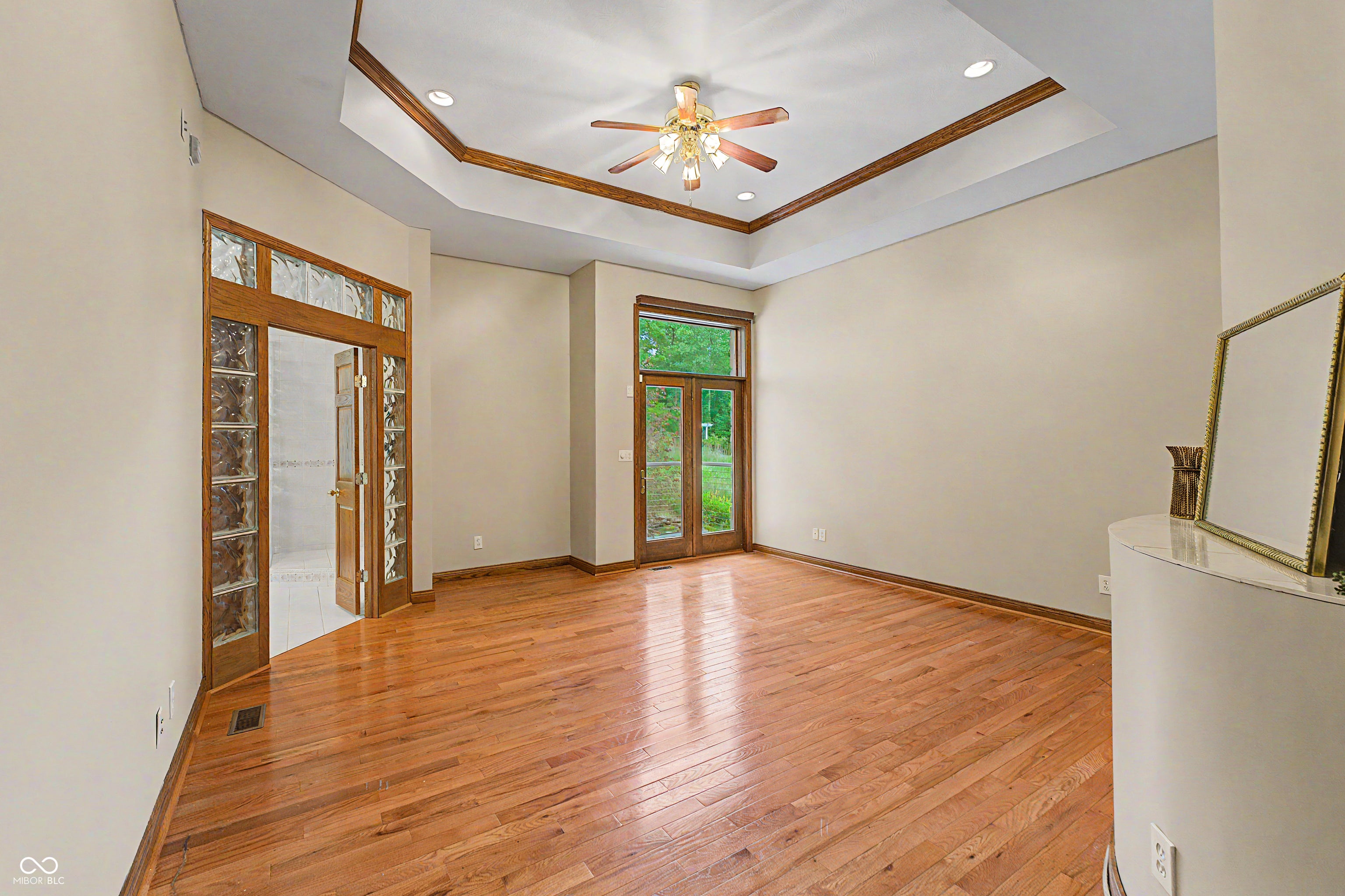12980 W Mount Healthy Rd, Columbus, IN, 47201, USA, 4 Bedrooms Bedrooms, ,5 BathroomsBathrooms,Residential,Active,12980 W Mount Healthy Rd,22103652