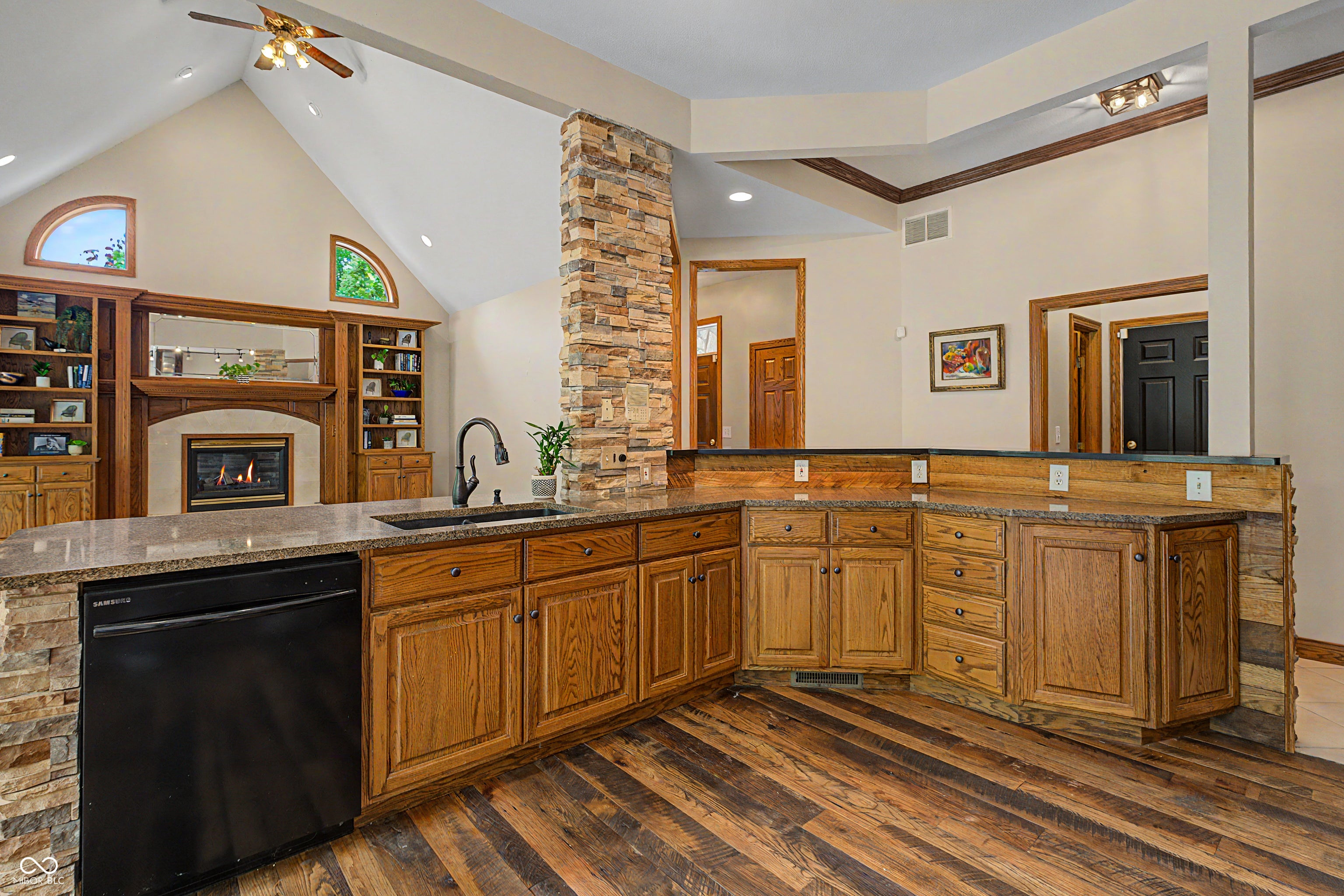 12980 W Mount Healthy Rd, Columbus, IN, 47201, USA, 4 Bedrooms Bedrooms, ,5 BathroomsBathrooms,Residential,Active,12980 W Mount Healthy Rd,22103652