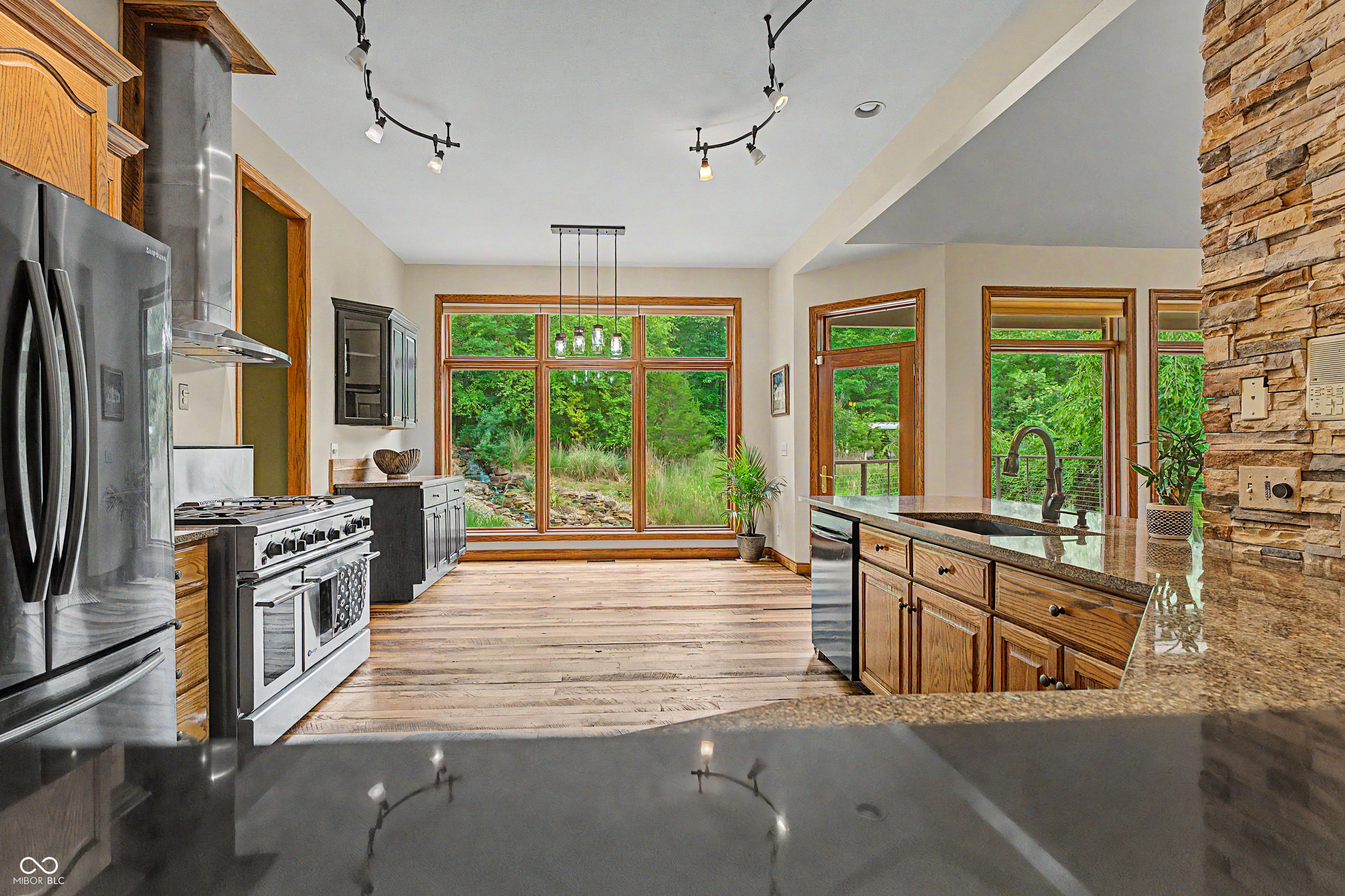 12980 W Mount Healthy Rd, Columbus, IN, 47201, USA, 4 Bedrooms Bedrooms, ,5 BathroomsBathrooms,Residential,Active,12980 W Mount Healthy Rd,22103652