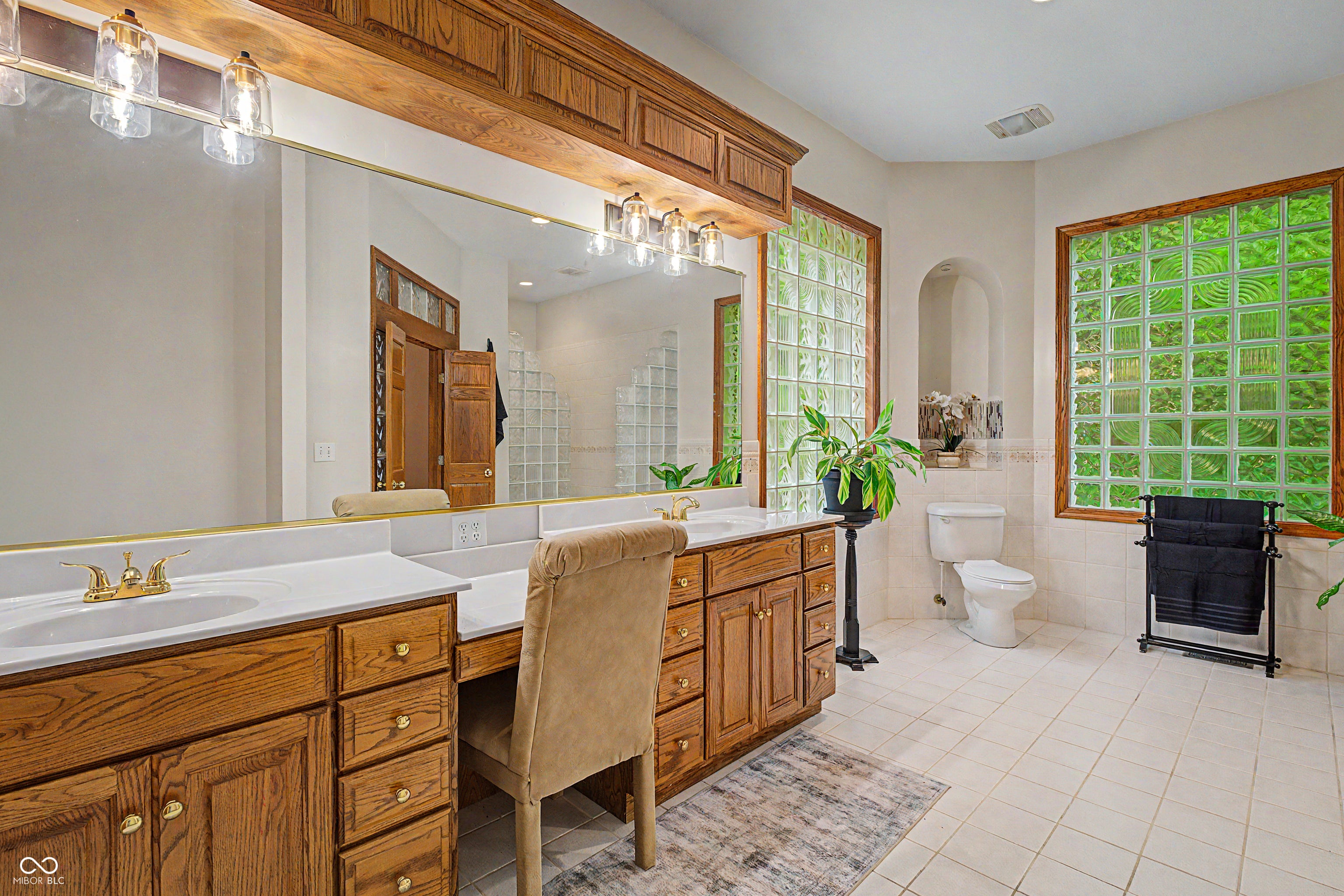 12980 W Mount Healthy Rd, Columbus, IN, 47201, USA, 4 Bedrooms Bedrooms, ,5 BathroomsBathrooms,Residential,Active,12980 W Mount Healthy Rd,22103652