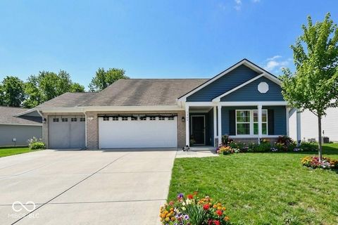 Photo of 1364 Lexington Trail, Greenfield, IN 46140 (MLS # 22089381)