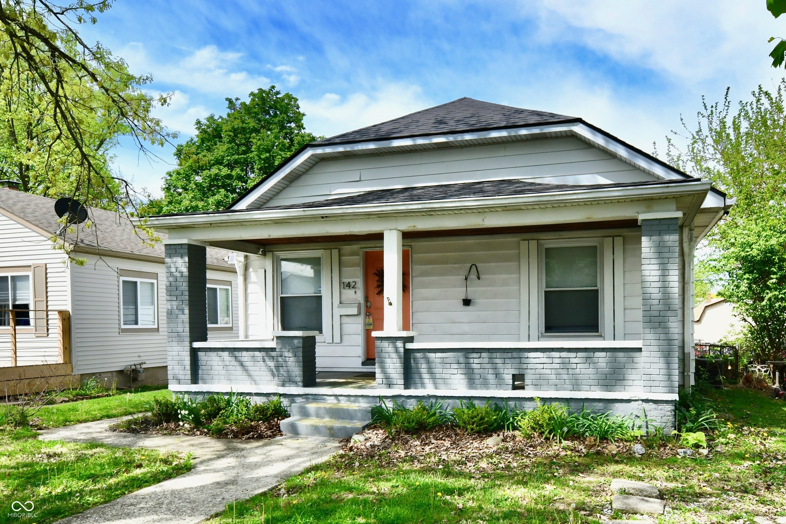 142 S 5th Avenue