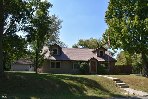 Photo of 9677 W Reeves Road, Spencer, IN 47460 (MLS # 22063661)