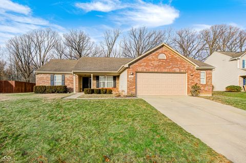 Photo of 7440 Oakview Drive, Avon, IN 46123 (MLS # 22081020)