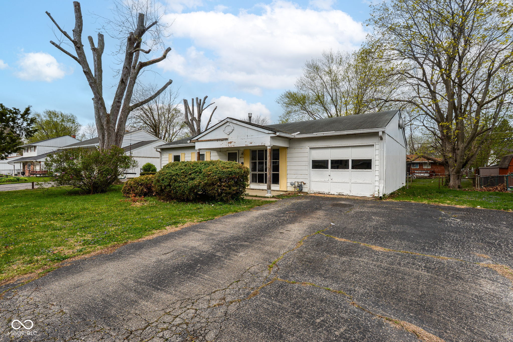 4114 Eisenhower Drive