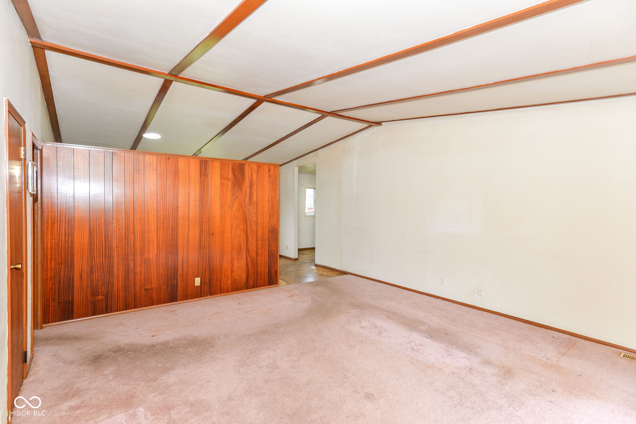 4114 Eisenhower Drive