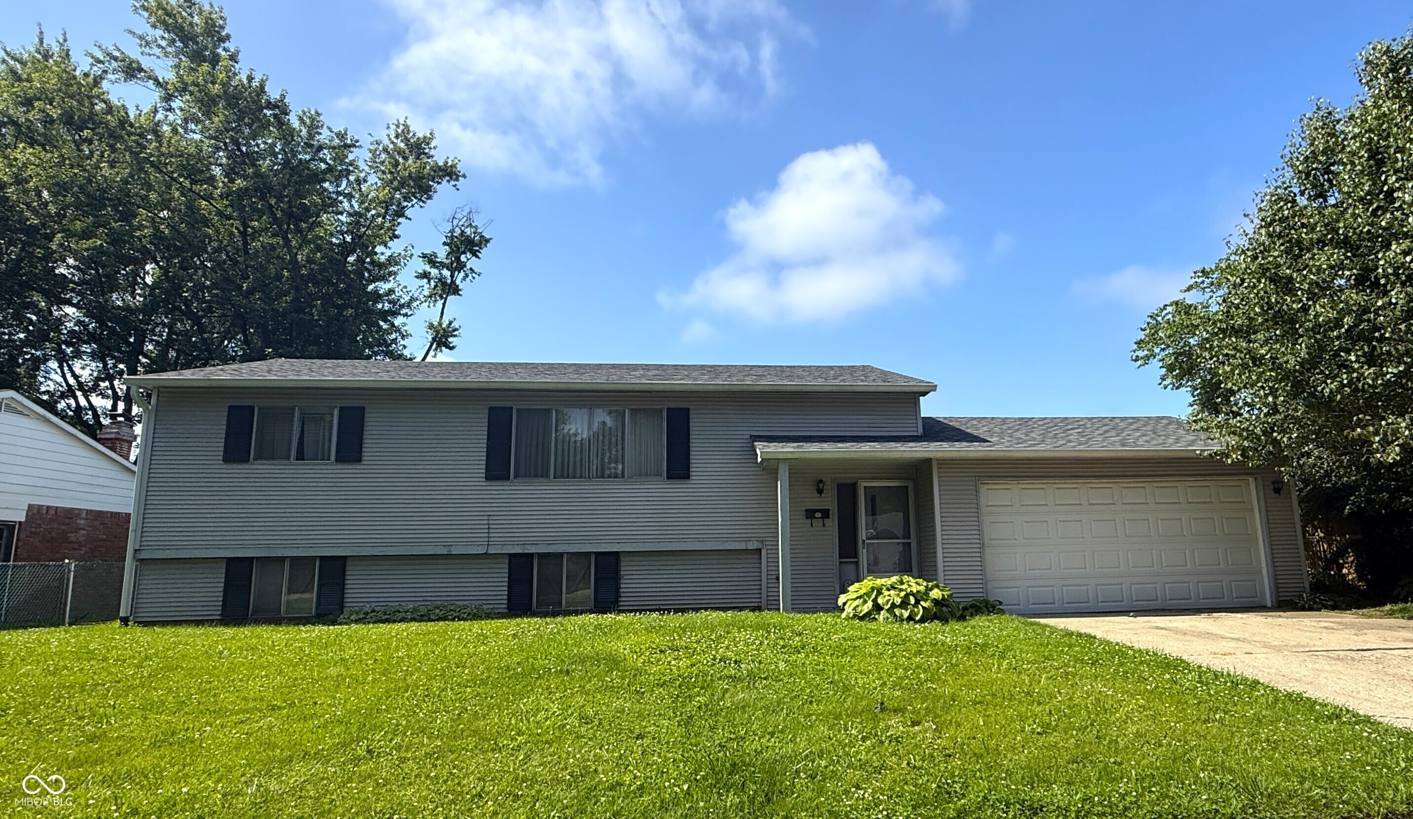 Photo 1 of 42 — 5335 Norcroft Drive, Indianapolis, IN 46221