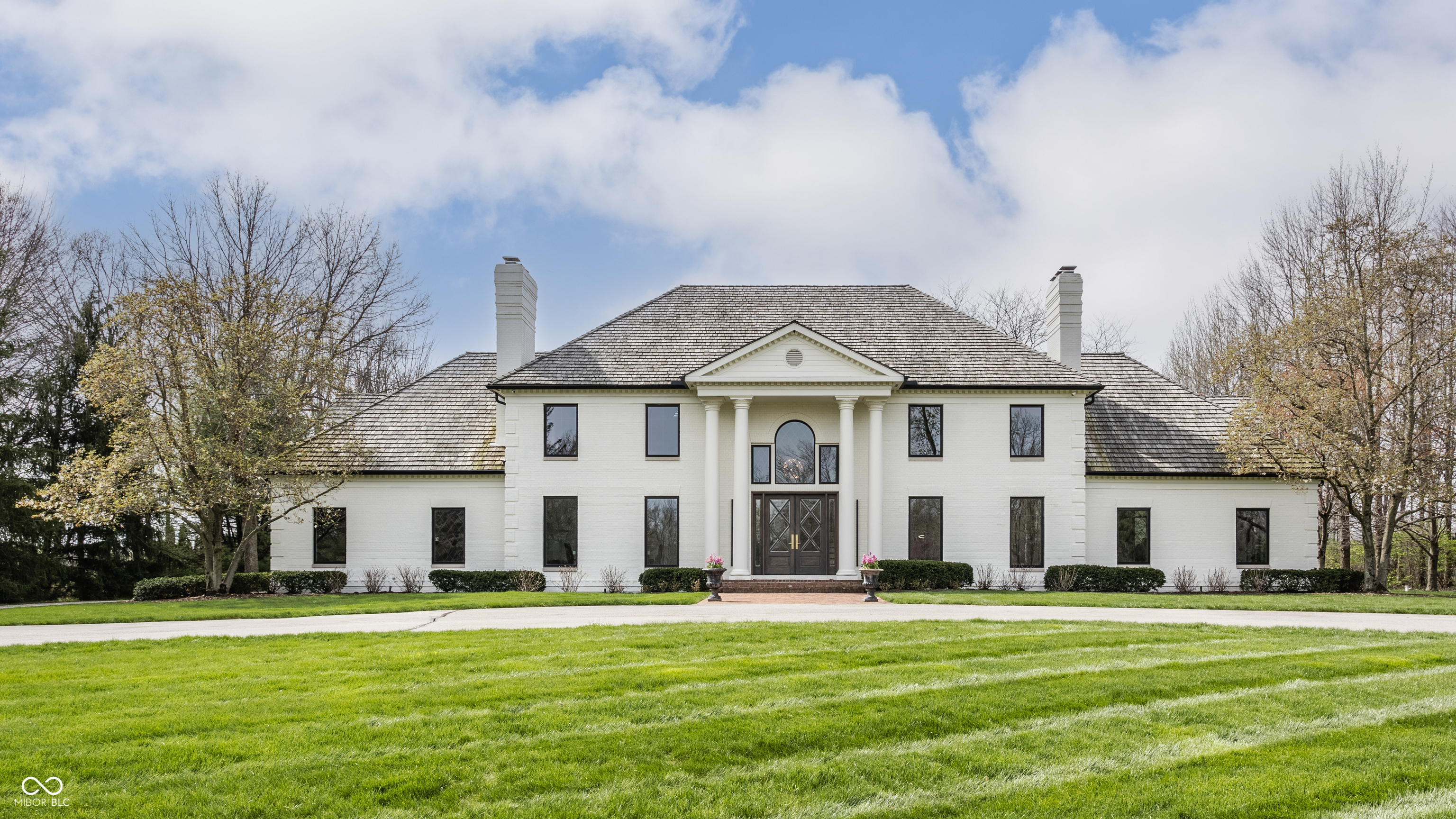 8155 Hunt Club Road