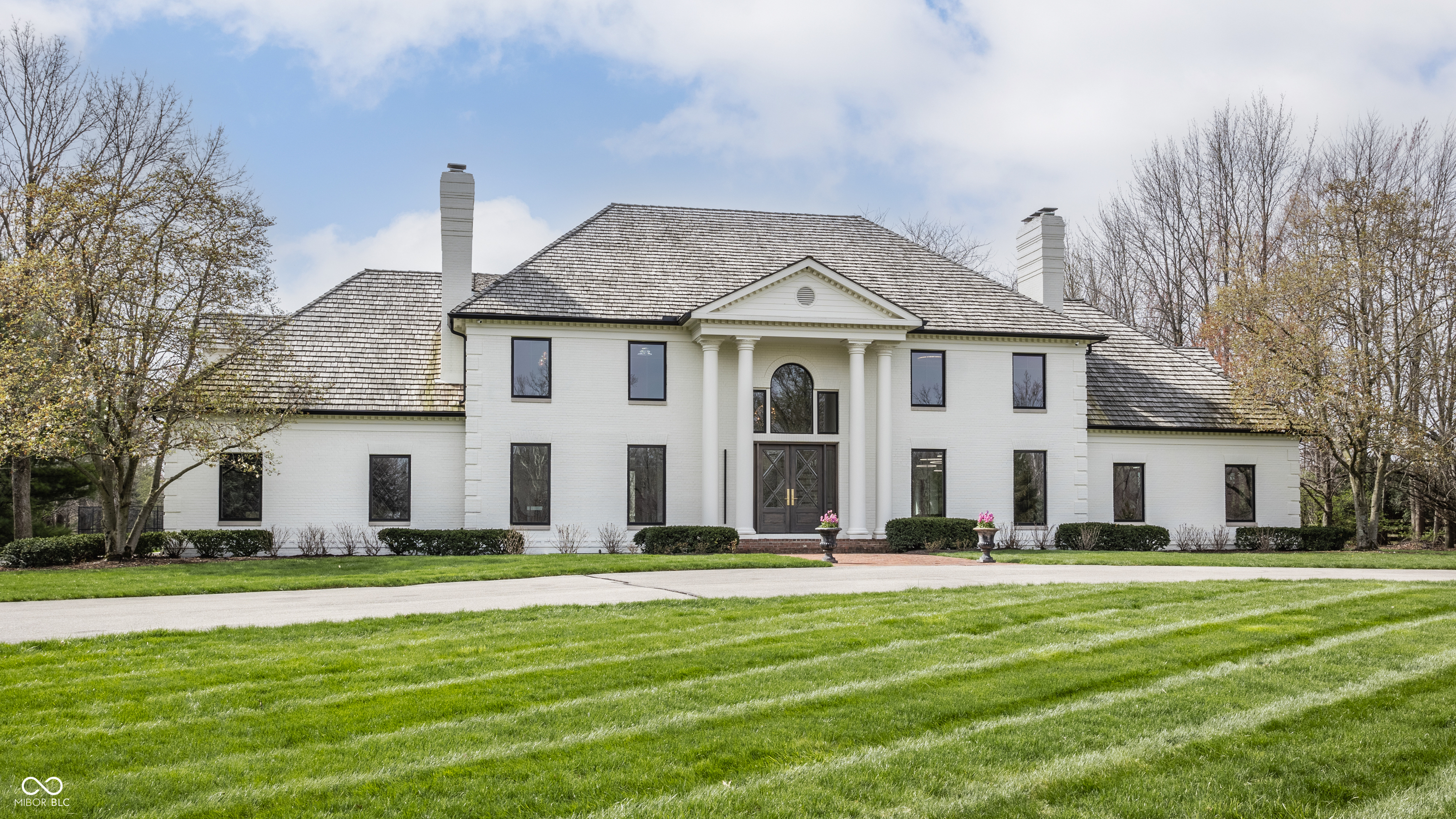 8155 Hunt Club Road