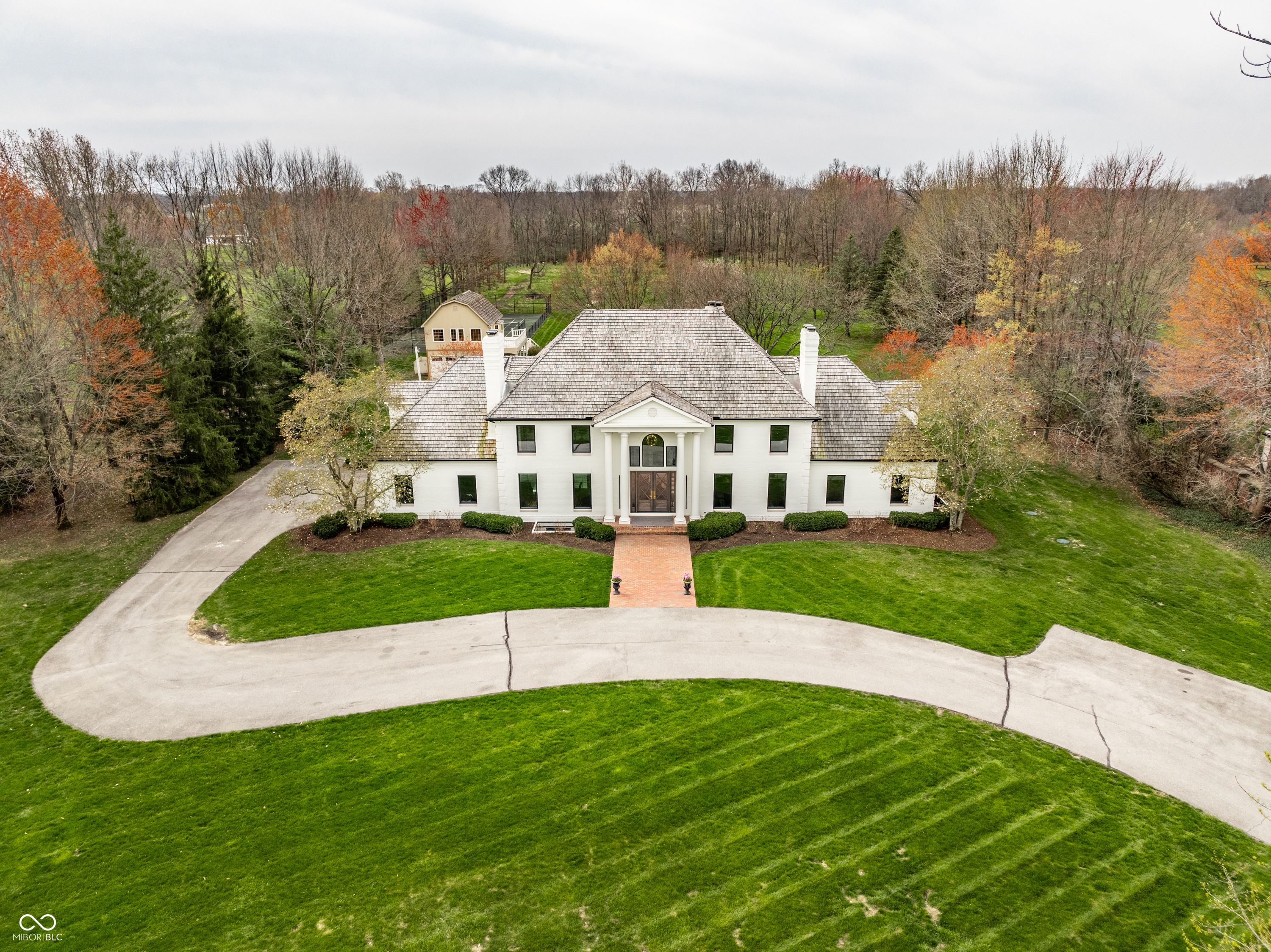 8155 Hunt Club Road