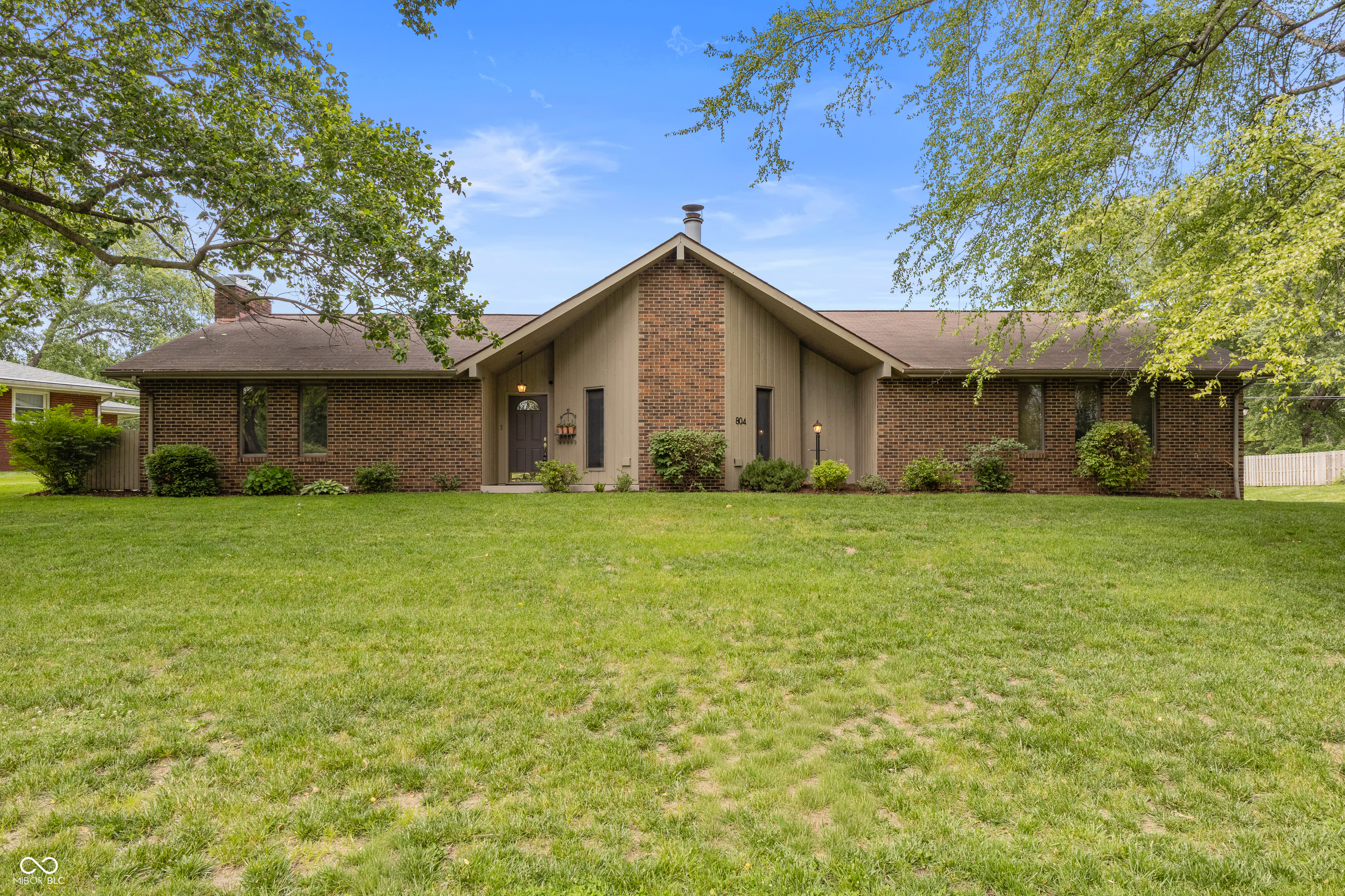 804 W 8th Street