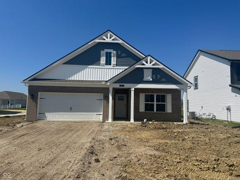 Photo of 224 Springfield Crossing, Greenfield, IN 46140 (MLS # 22106151)