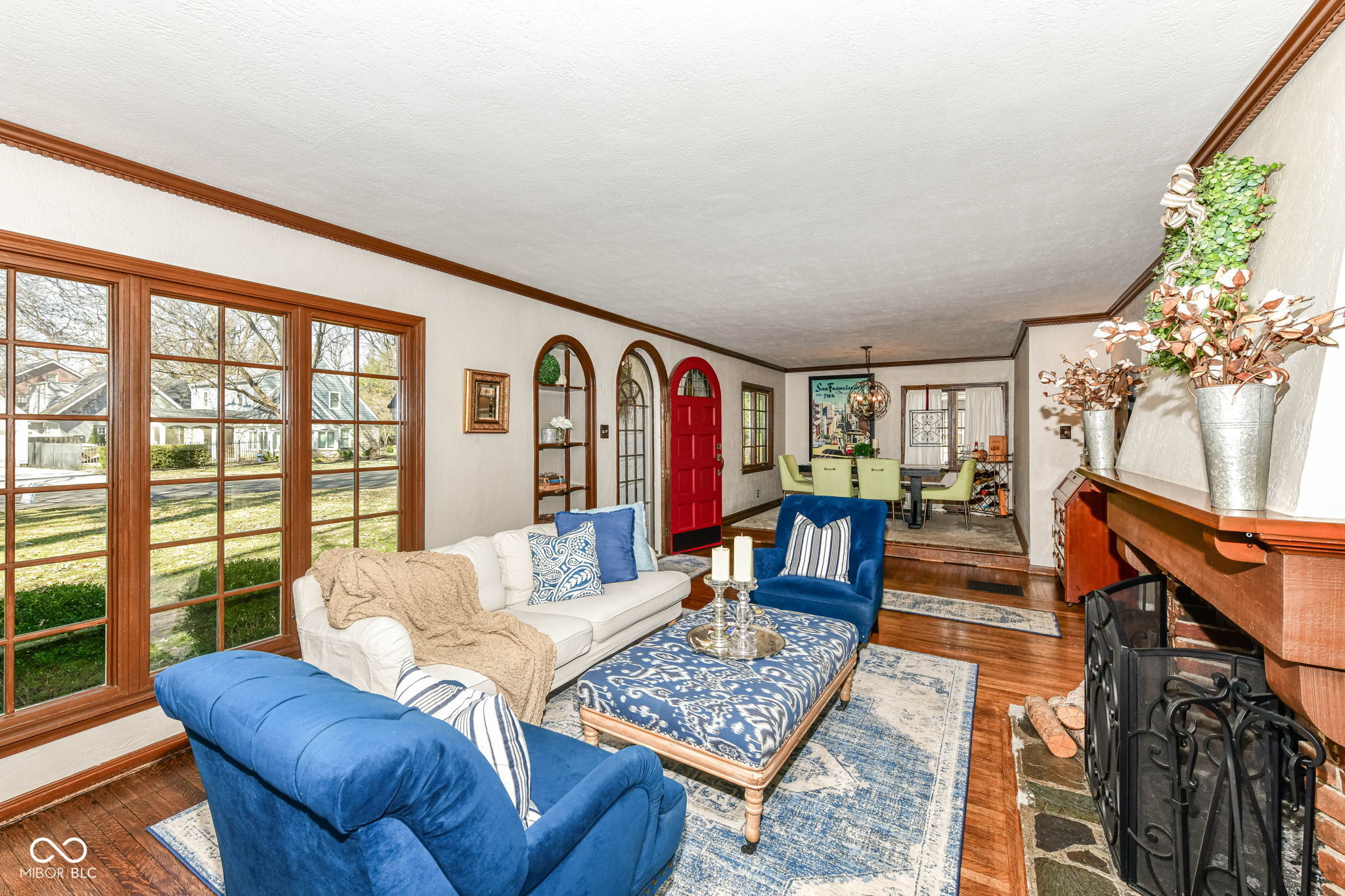 5683 Winthrop Avenue