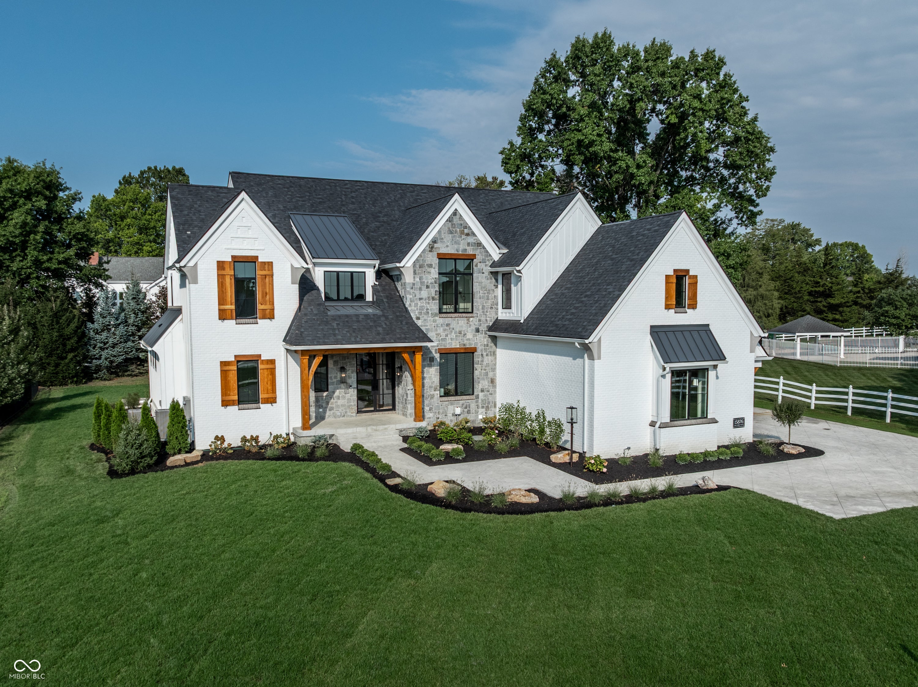 15876 Oak Park