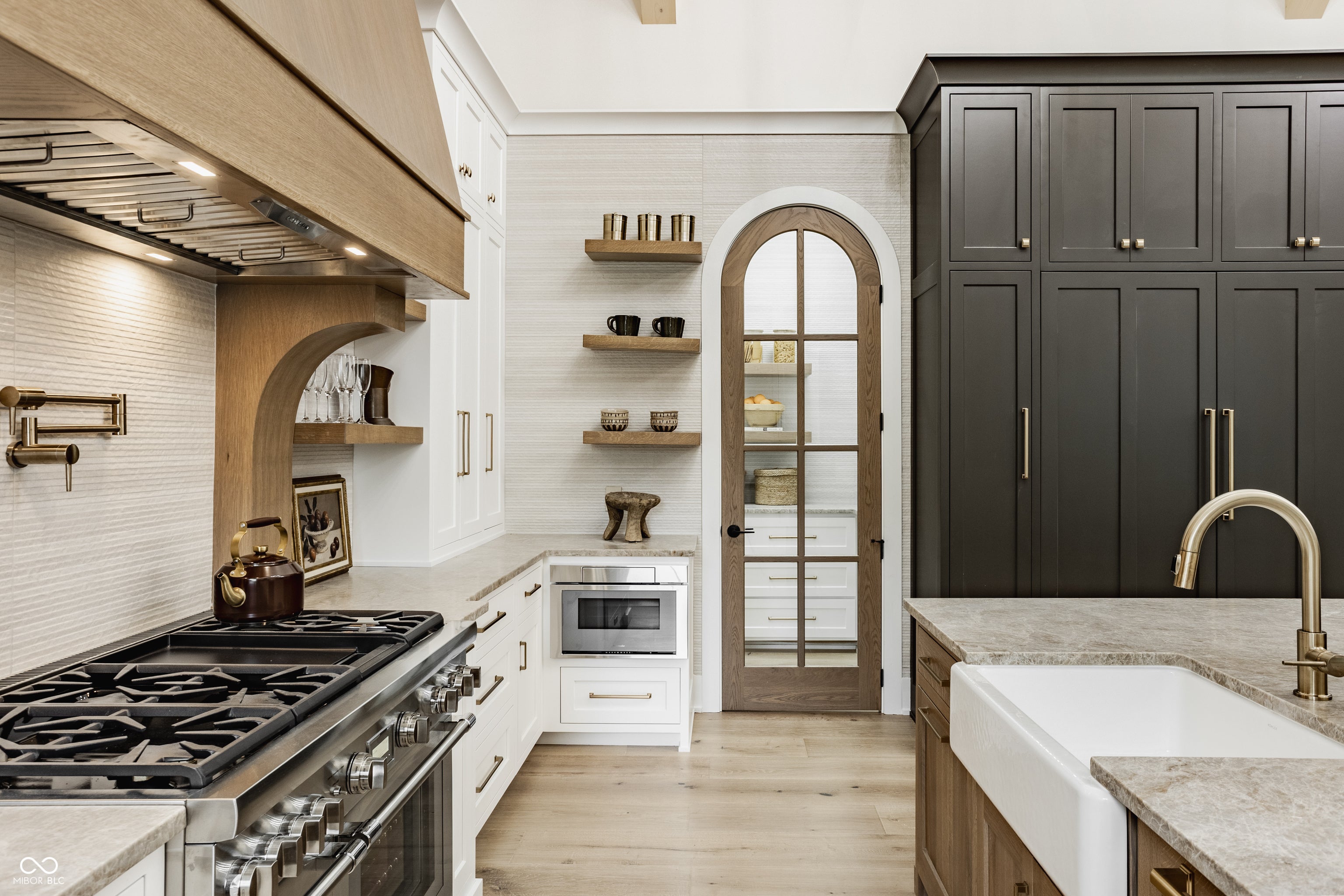 15876 Oak Park