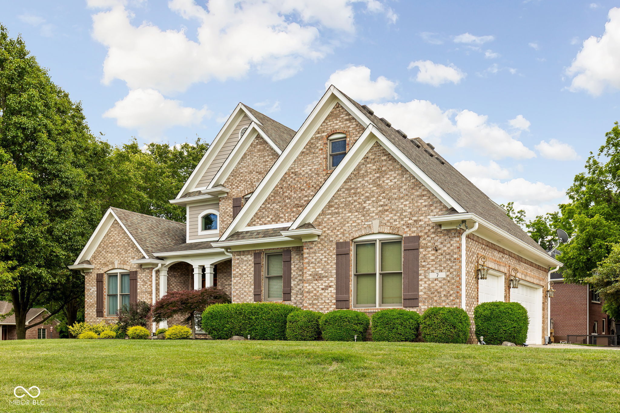 7 Woodsedge Court