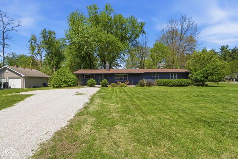 Photo of 7720 Dean Road, Indianapolis, IN 46240 (MLS # 22095459)
