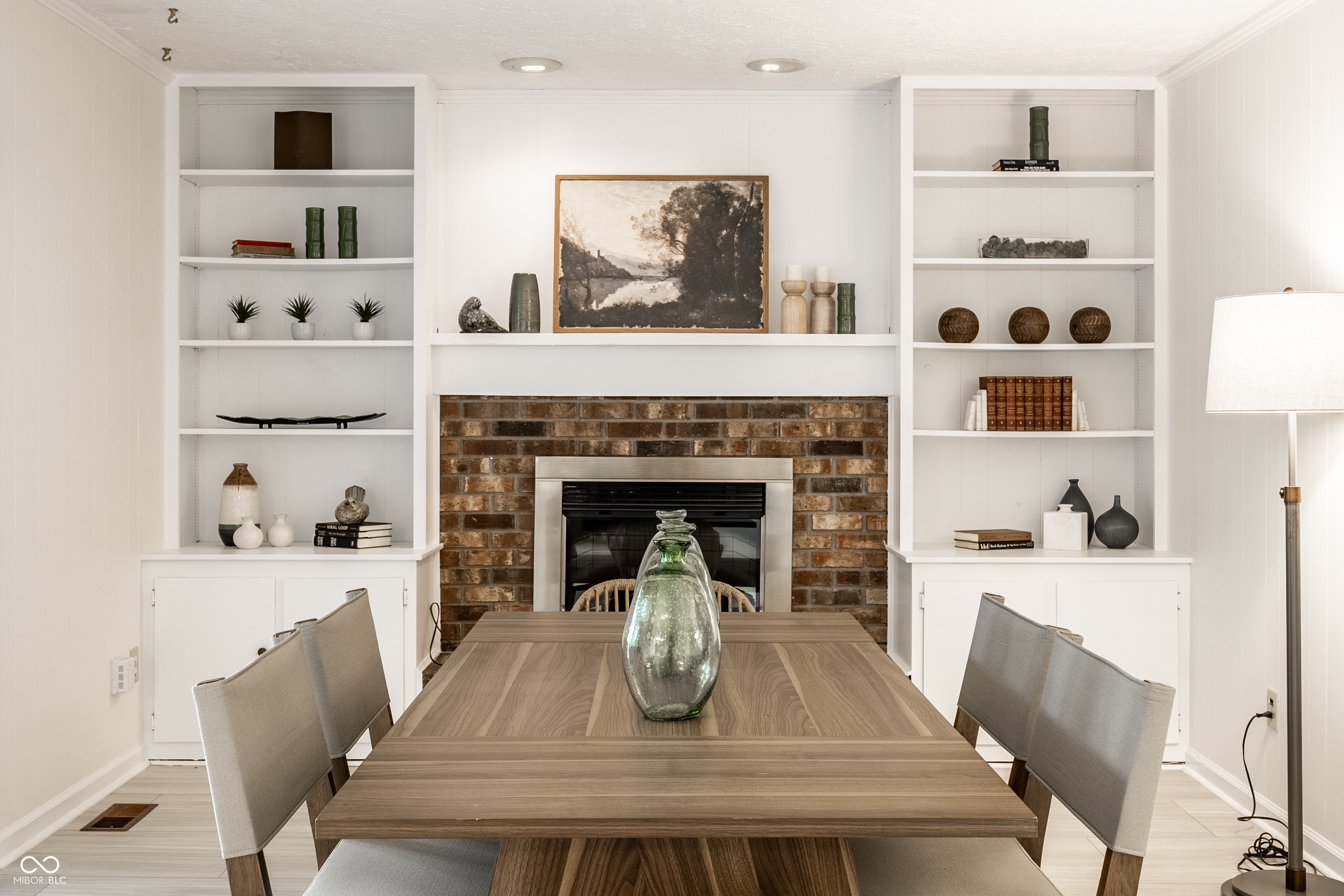 8323 Mockingbird Lane