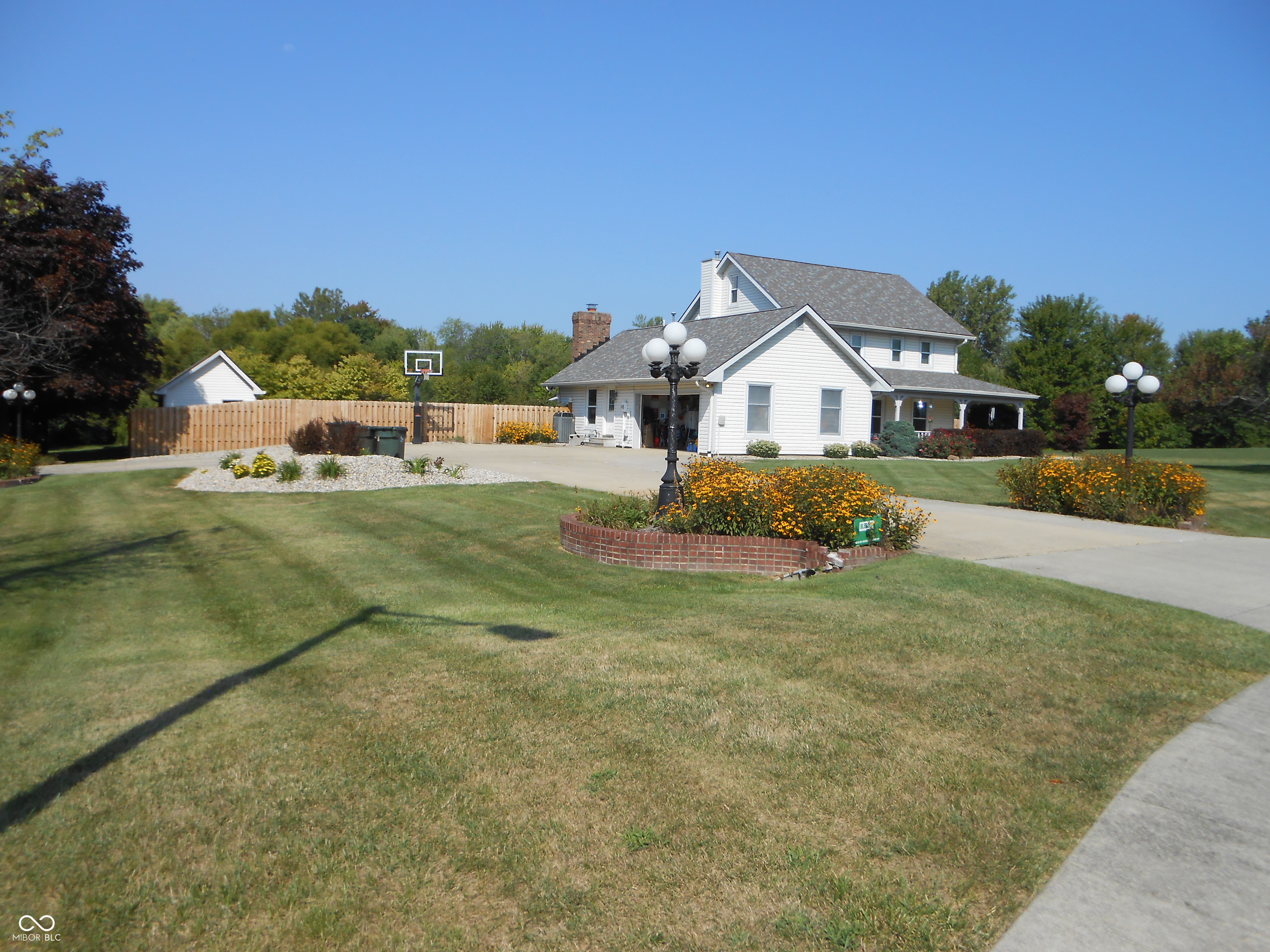2020 N Hickory Boulevard