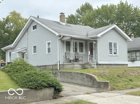 240 W 37th Street, Anderson, IN 46013 - MLS#: 22002971