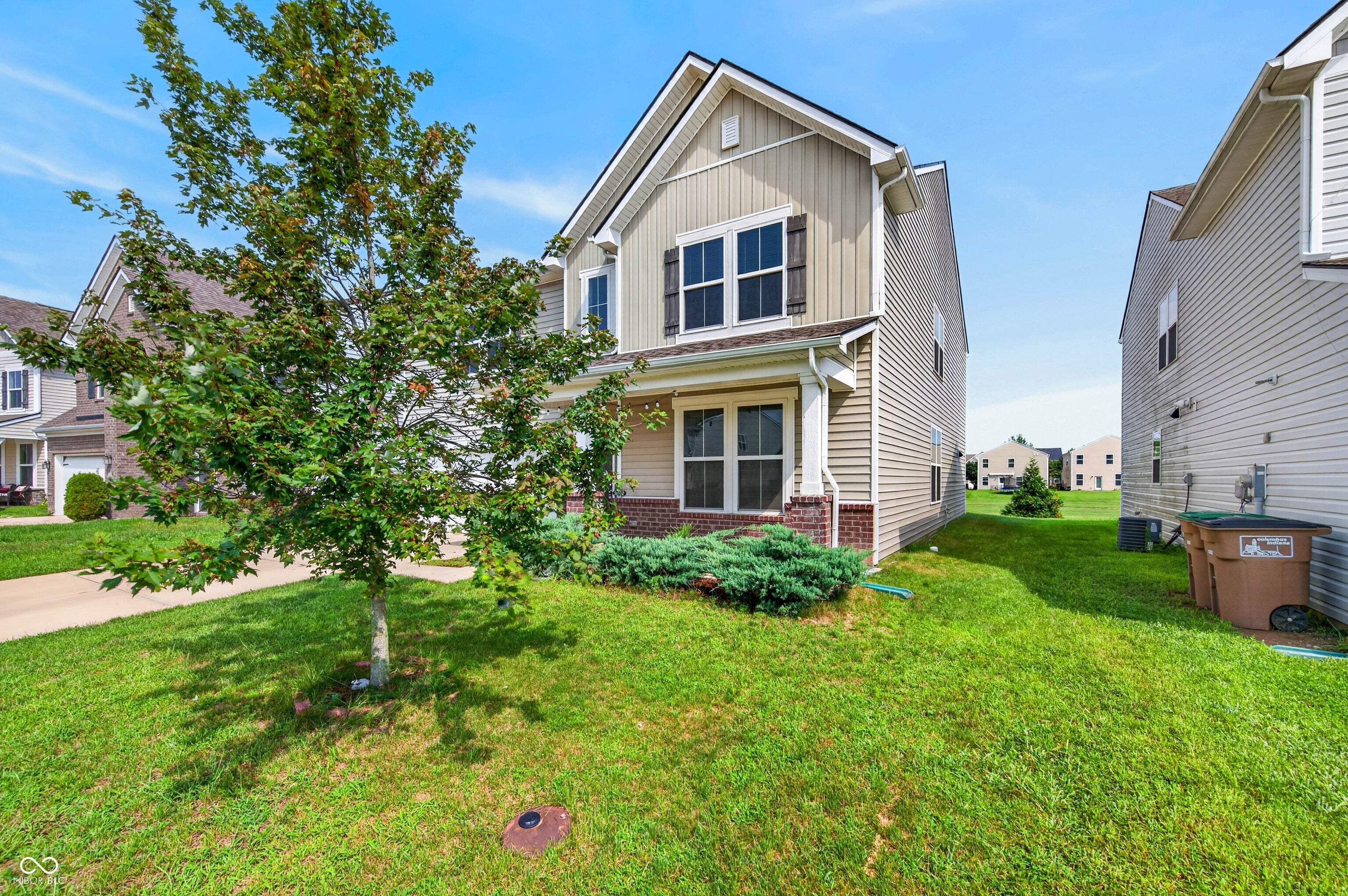 2462 Creekland Drive