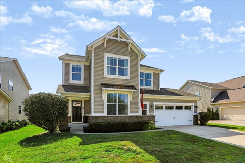 Photo of 7808 Hedgehop Drive, Zionsville, IN 46077 (MLS # 22111955)