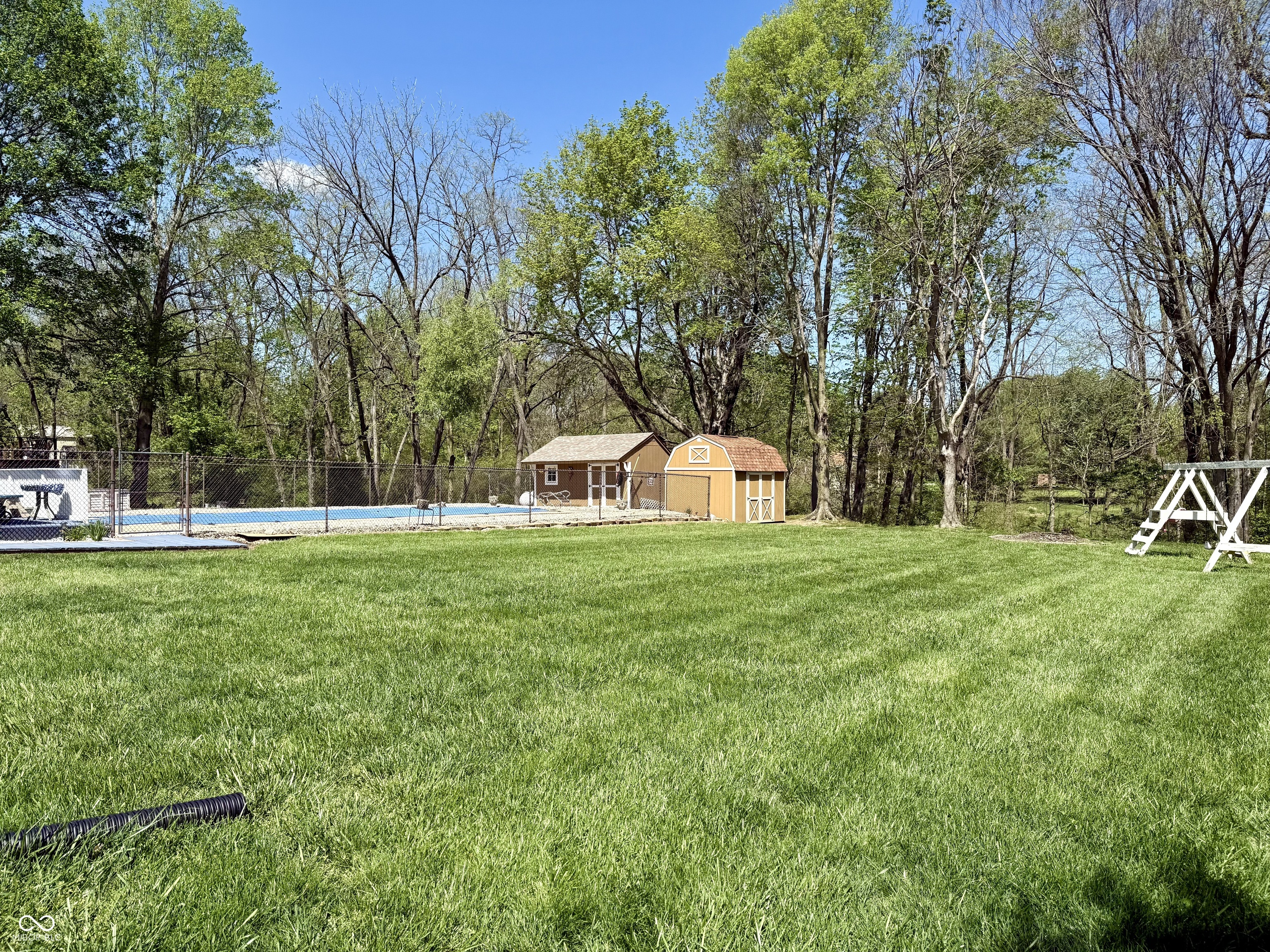 2590 E County Road 800 S