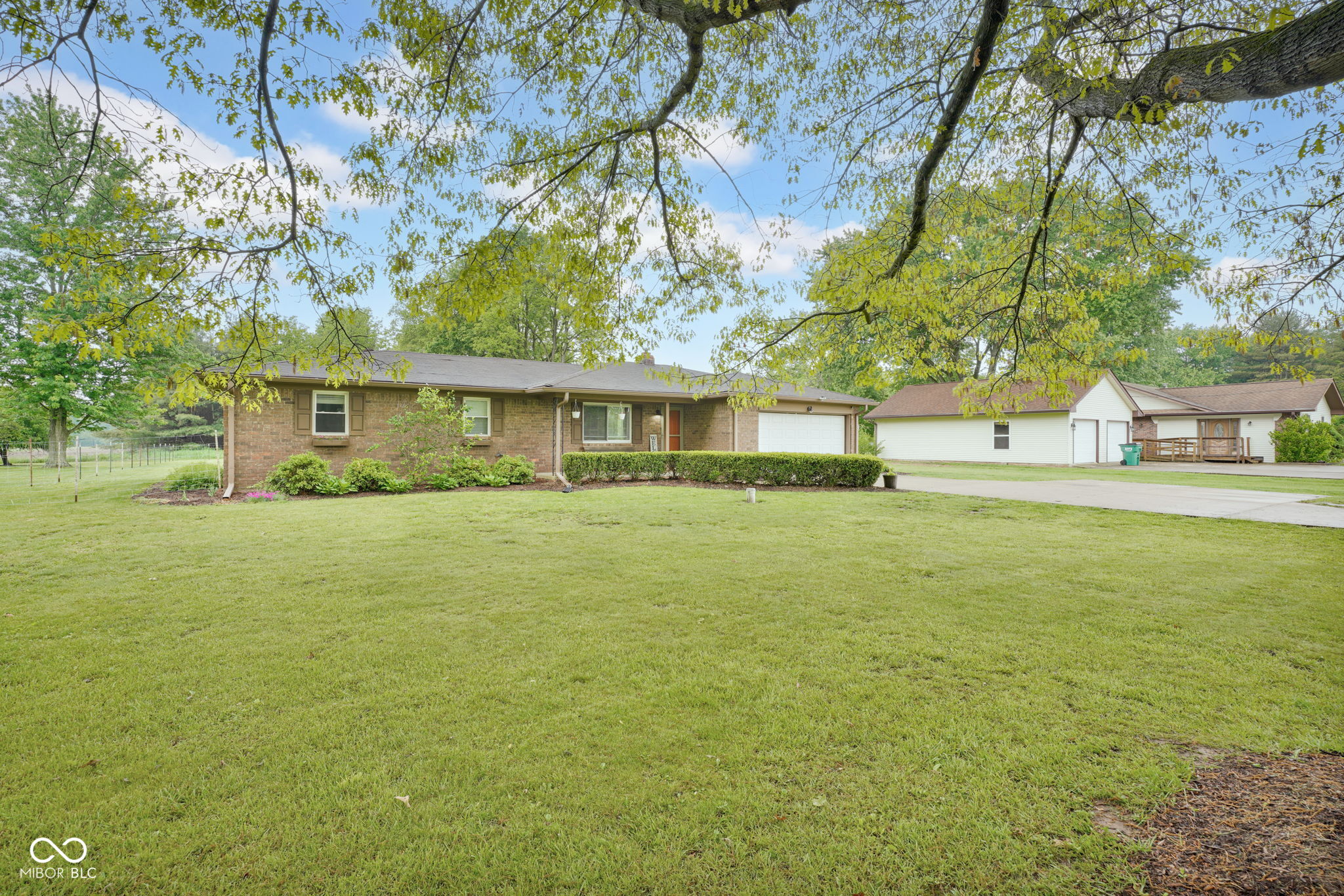 4611 E County Road 100 N