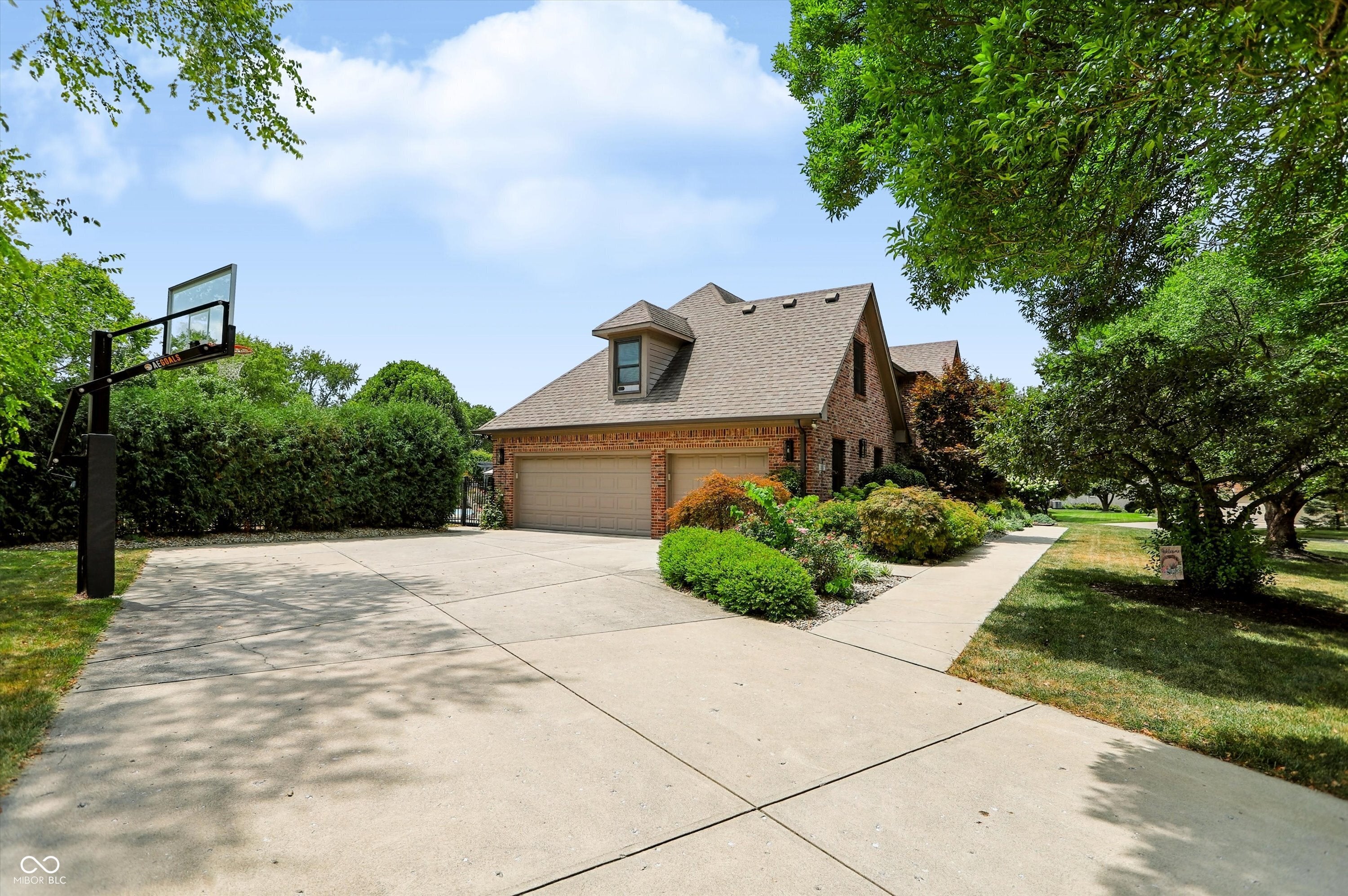 3891 Atherton Lane