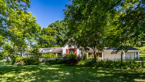 Photo of 6301 S 800 E, Zionsville, IN 46077 (MLS # 22125321)