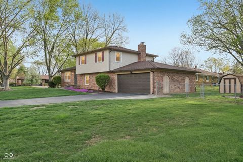 Photo of 3029 San Jose Drive, Greenwood, IN 46143 (MLS # 22092648)