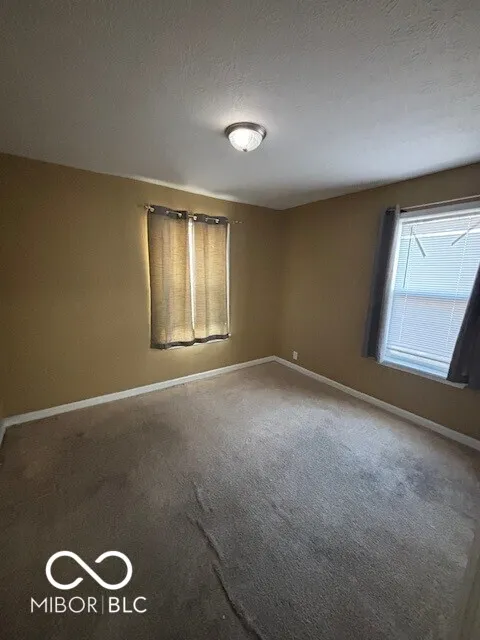 Indianapolis, Indiana 46205, United States, 3 Bedrooms Bedrooms, ,2 BathroomsBathrooms,Residential,Active,90180