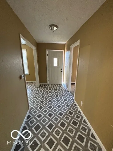 Indianapolis, Indiana 46205, United States, 3 Bedrooms Bedrooms, ,2 BathroomsBathrooms,Residential,Active,90180