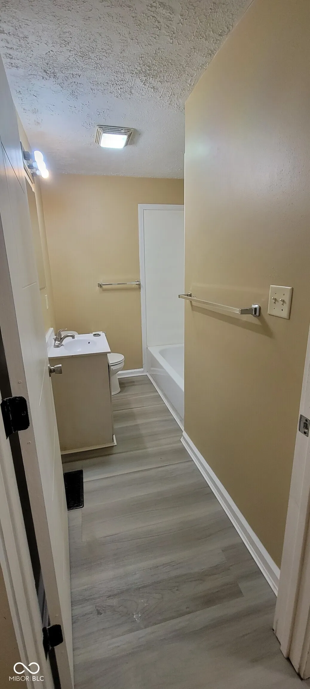 Indianapolis, Indiana 46218, United States, 2 Bedrooms Bedrooms, ,1 BathroomBathrooms,Residential,Active,4924