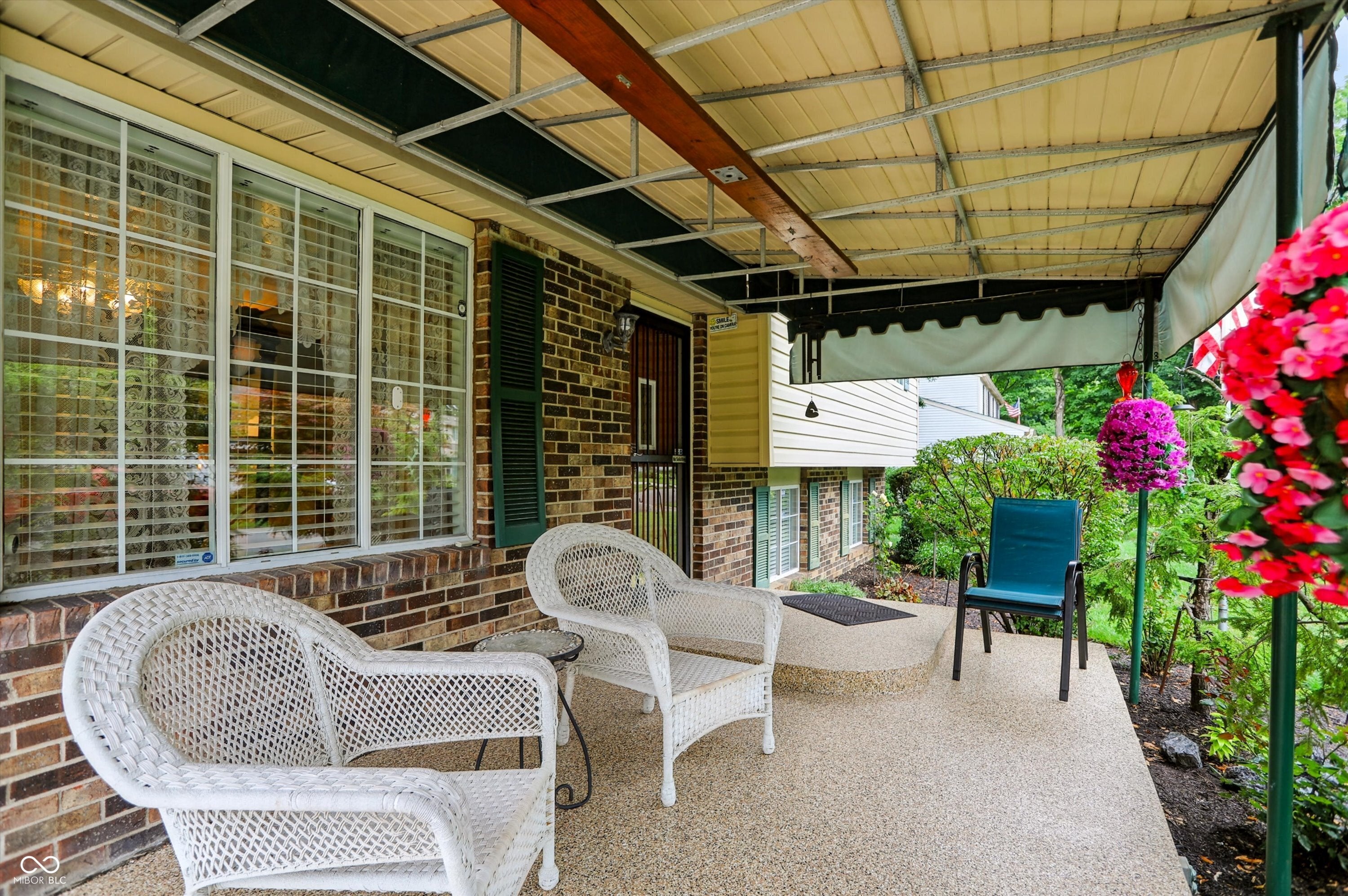 6536 Woodford Lane
