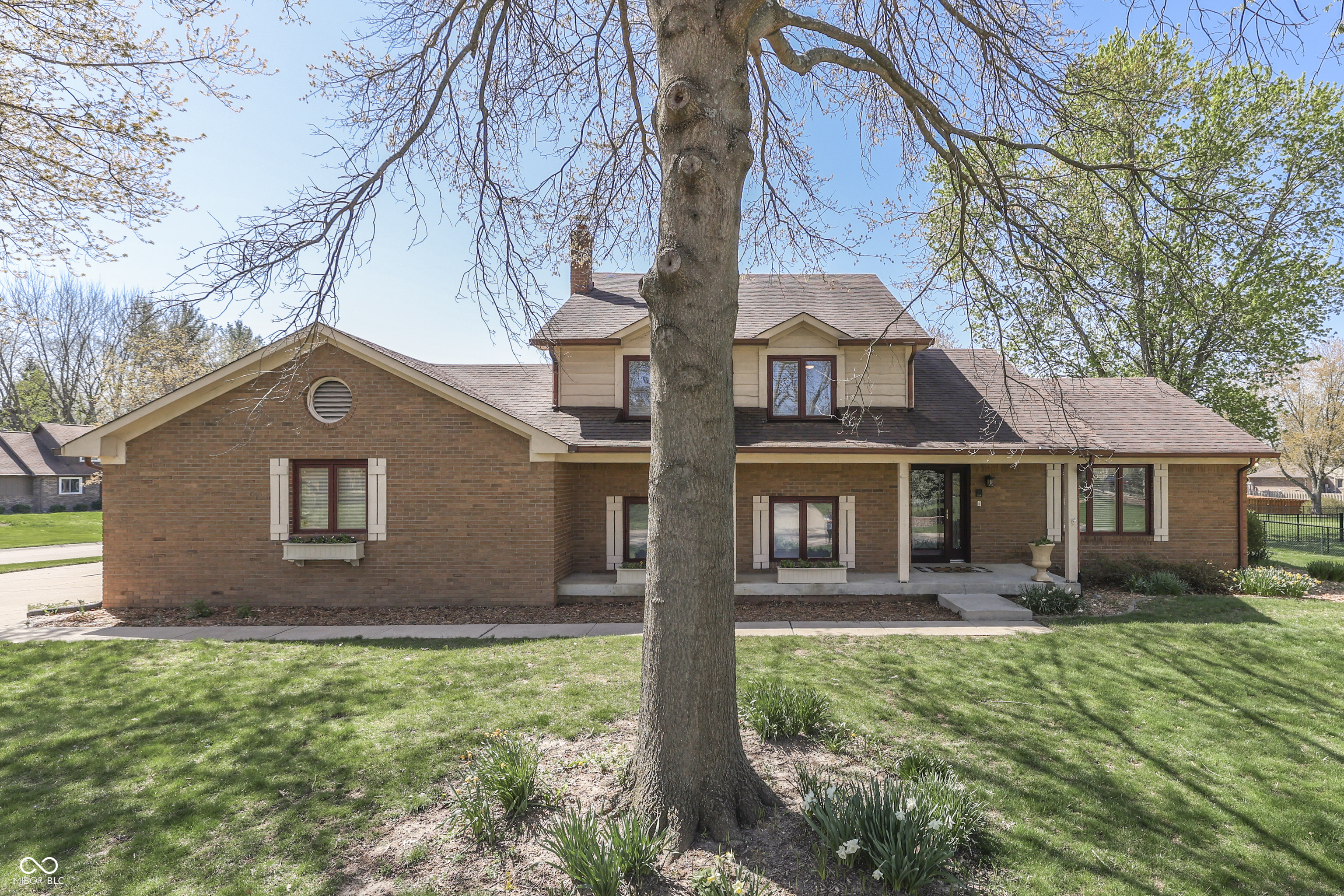 1772 Woodridge Place