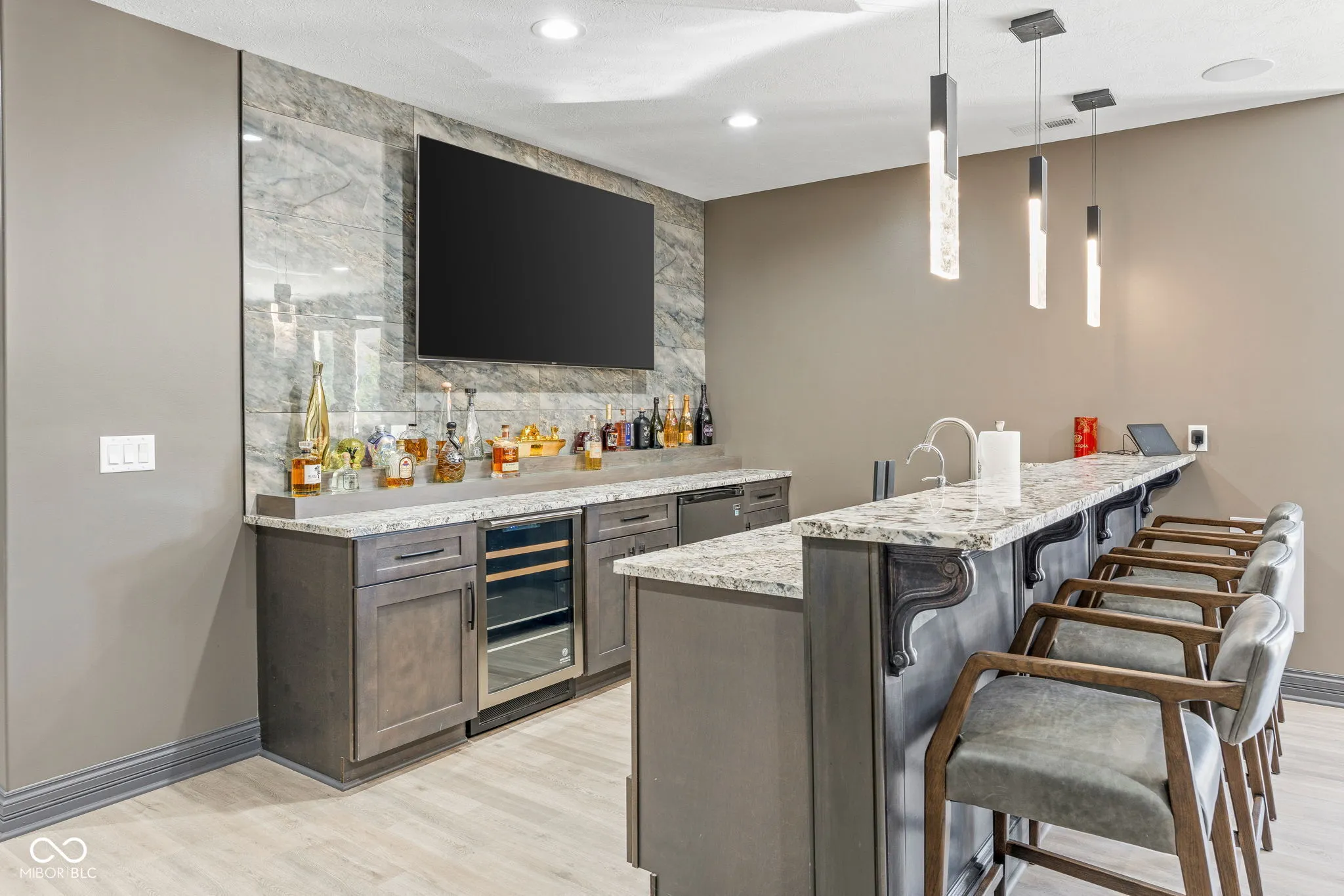 Carmel, Indiana 46032, United States, 5 Bedrooms Bedrooms, ,6 BathroomsBathrooms,Residential,Active,204974