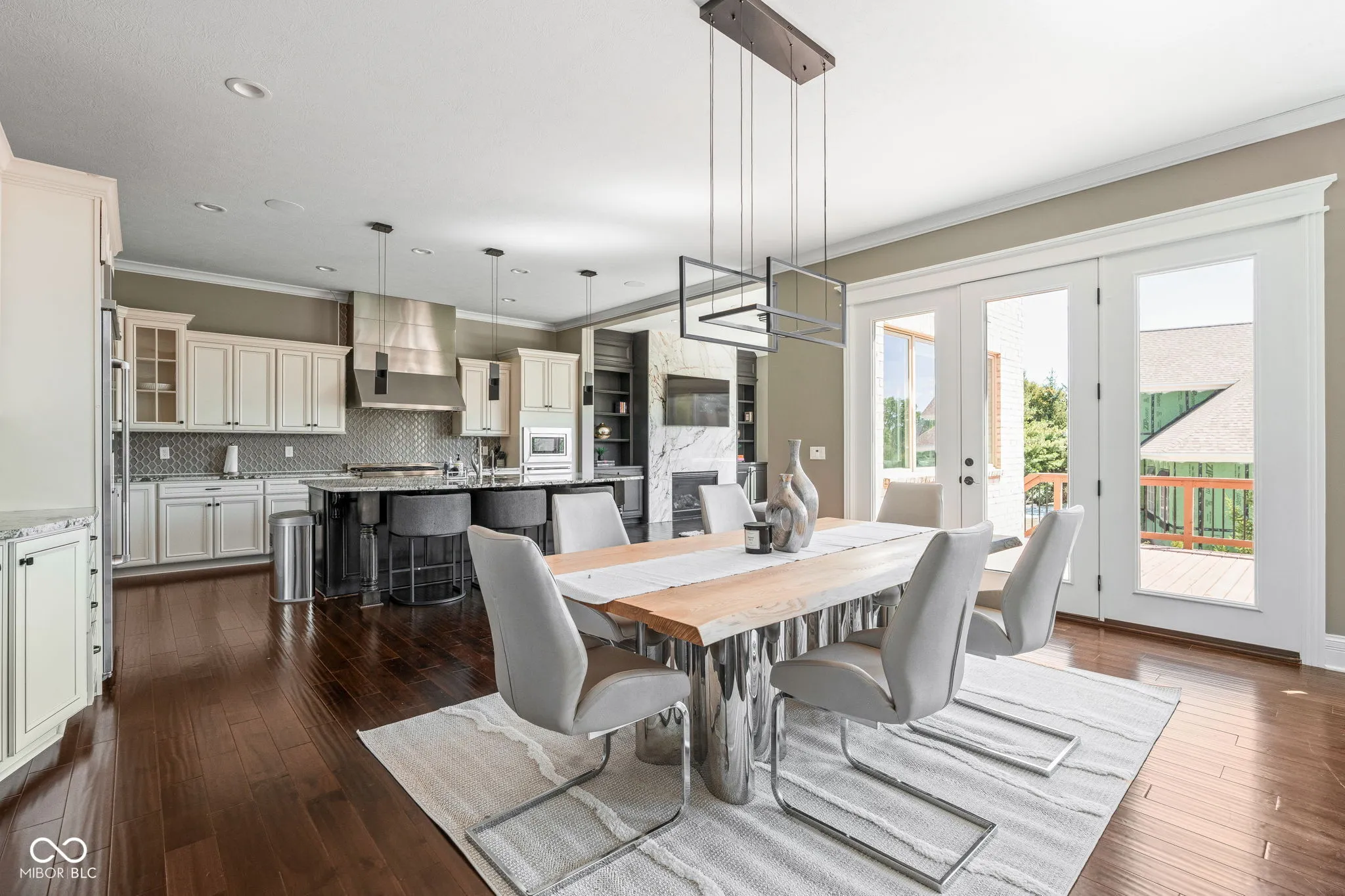 Carmel, Indiana 46032, United States, 5 Bedrooms Bedrooms, ,6 BathroomsBathrooms,Residential,Active,204974