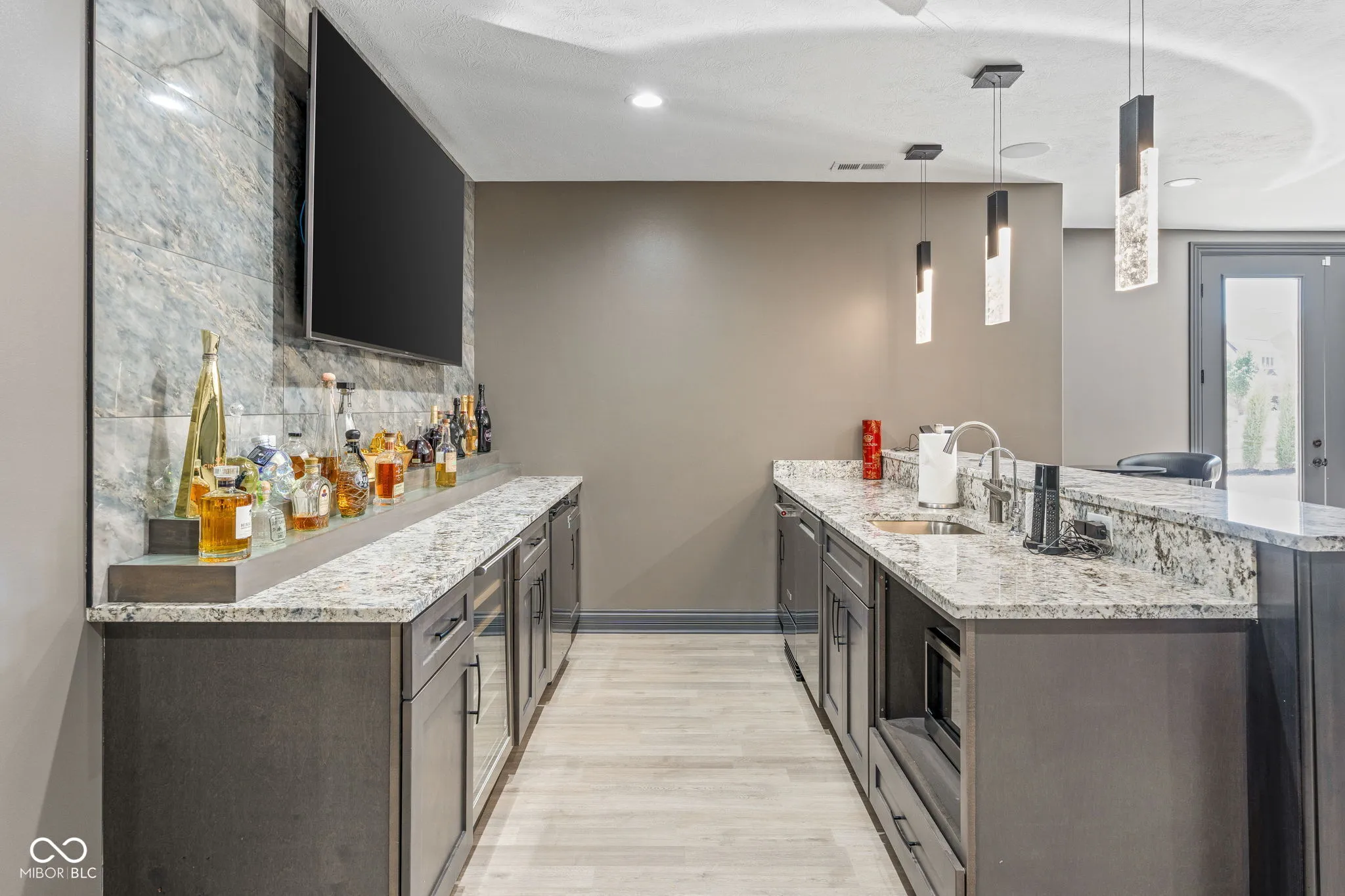 Carmel, Indiana 46032, United States, 5 Bedrooms Bedrooms, ,6 BathroomsBathrooms,Residential,Active,204974