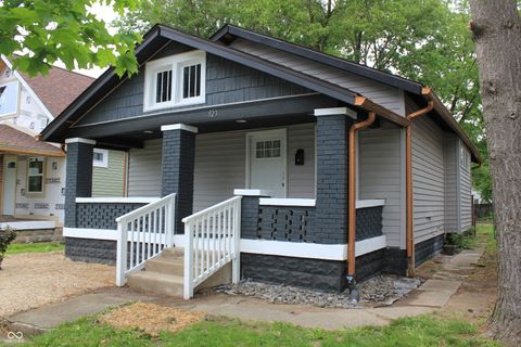 Photo of 923 Haugh Street, Indianapolis, IN 46222 (MLS # 22095604)