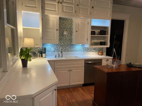 Photo of Indianapolis, IN 46219 (MLS # 22106678)