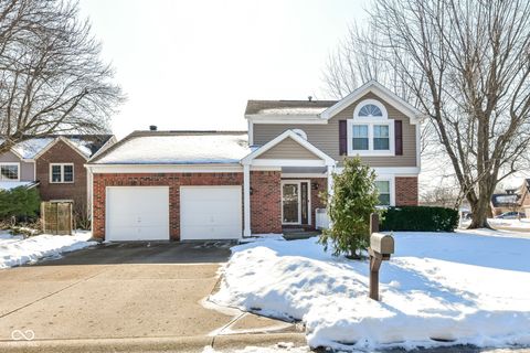 Photo of 8545 Woodstone Court, Indianapolis, IN 46256 (MLS # 22084015)