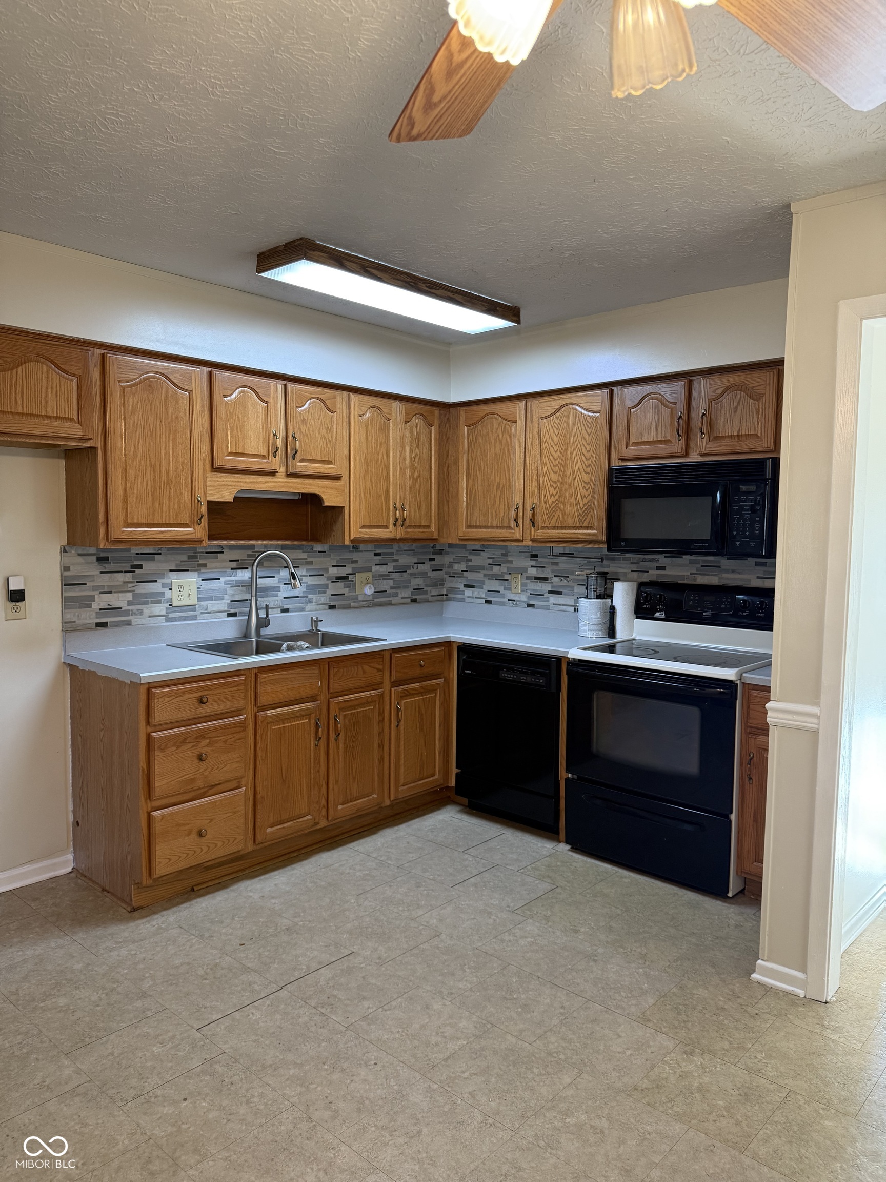 8815 Royal Meadow Drive