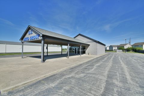 2382 W Main Street Greenfield IN 46140