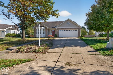Photo of 10673 Braewick Circle, Fishers, IN 46037 (MLS # 22133101)