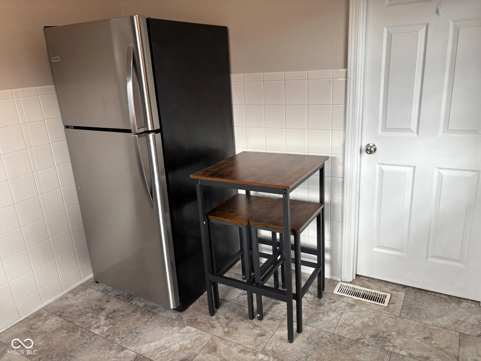 Greenwood, Indiana 46143, United States, 2 Bedrooms Bedrooms, ,1 BathroomBathrooms,Residential,Active,14495