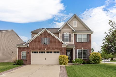 Photo of 2689 Falcon Drive, Greenwood, IN 46143 (MLS # 22100896)